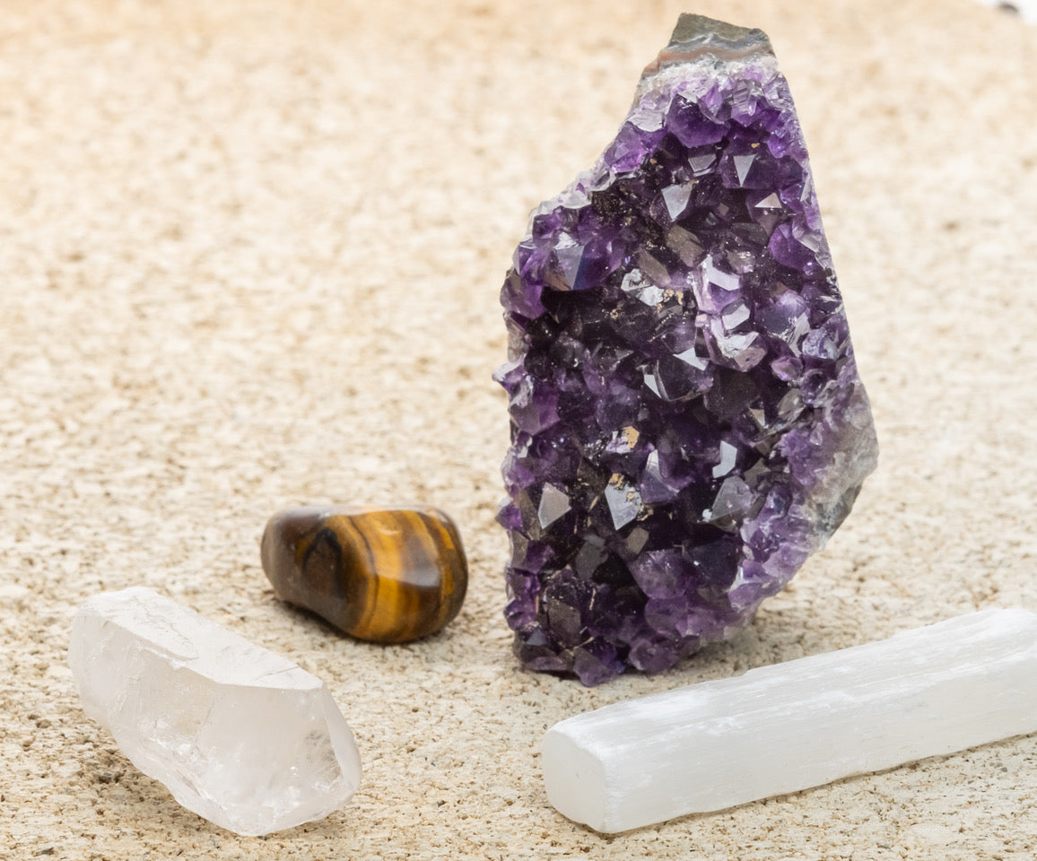 Love Rocks Gift Set for Men - Amethyst, Quartz Crystal, Selenite and Tiger's Eye